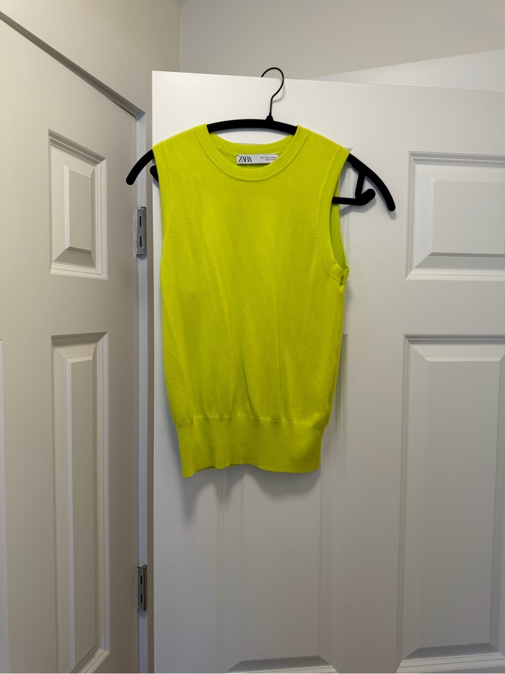 Zara Neon Lime Sleeveless  Knit Tank Top
